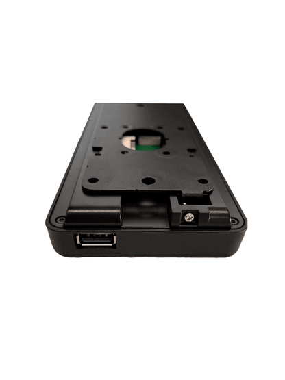 Control de Acceso y Asistencia con Reconocimiento Facial / Pantalla de 2.4" / 1,000 Rostros / 1,000 Usuarios / 1,000 Contraseñas / 3,000 tarjetas Mifare / Admite 50 administradores / 100,000 registros / Salida 12v 1A